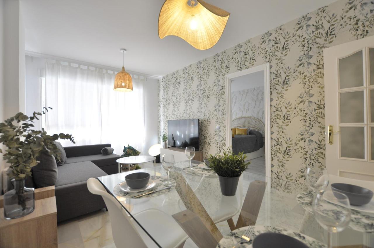 Luminoso y coqueto apartamento con jardín Málaga Exterior foto