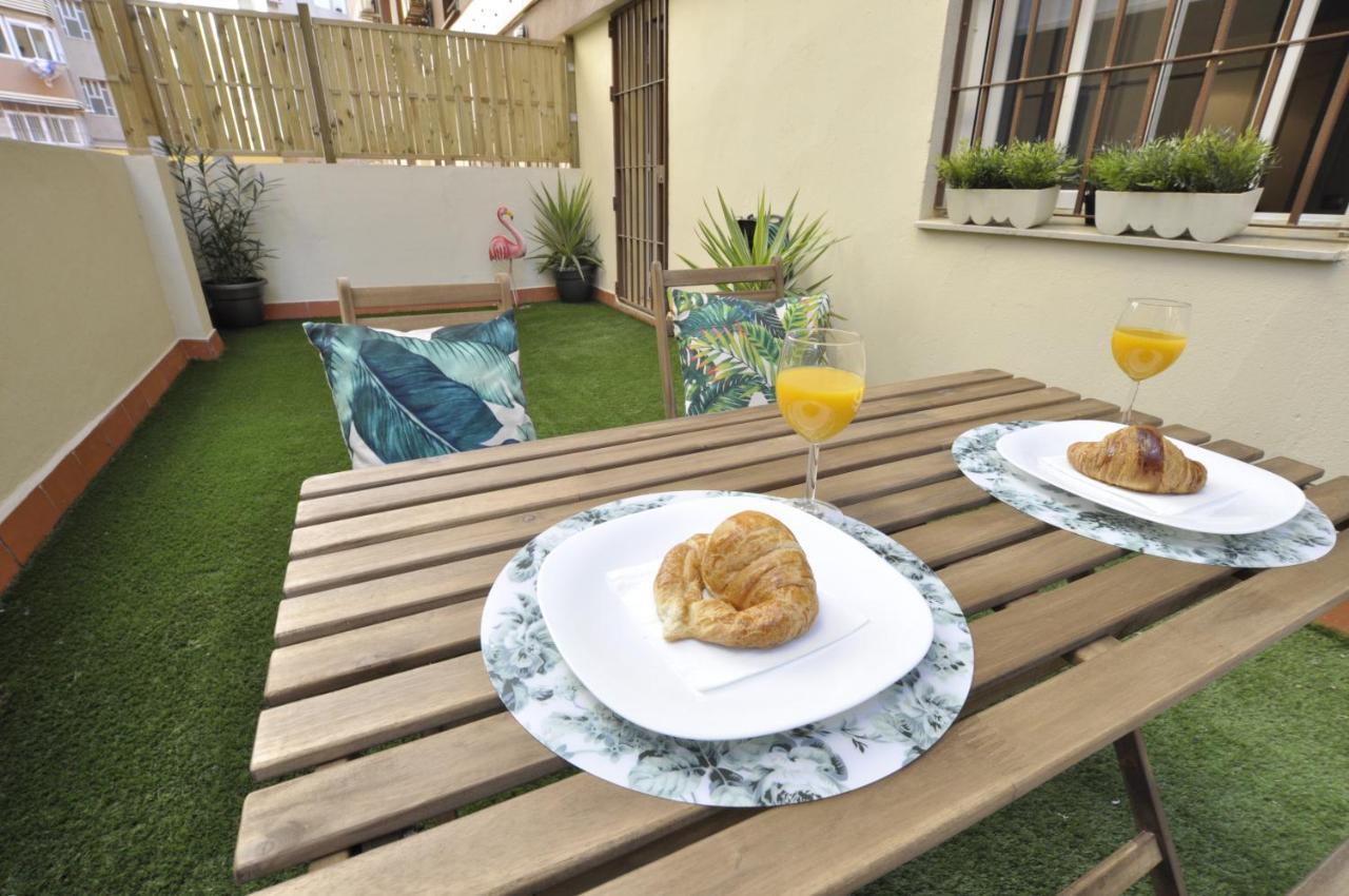 Luminoso y coqueto apartamento con jardín Málaga Exterior foto